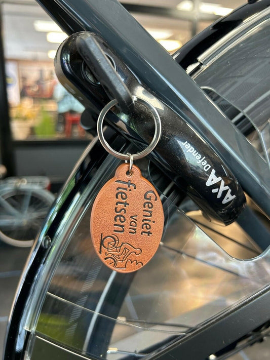 Personalized leather keychain, custom design for unique style and durability