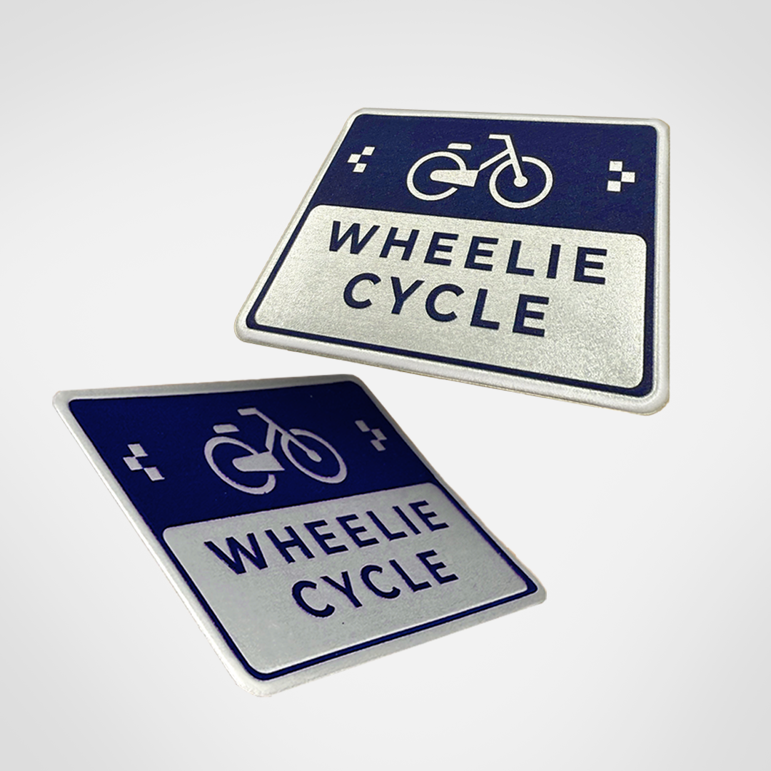 Basic Metal Label