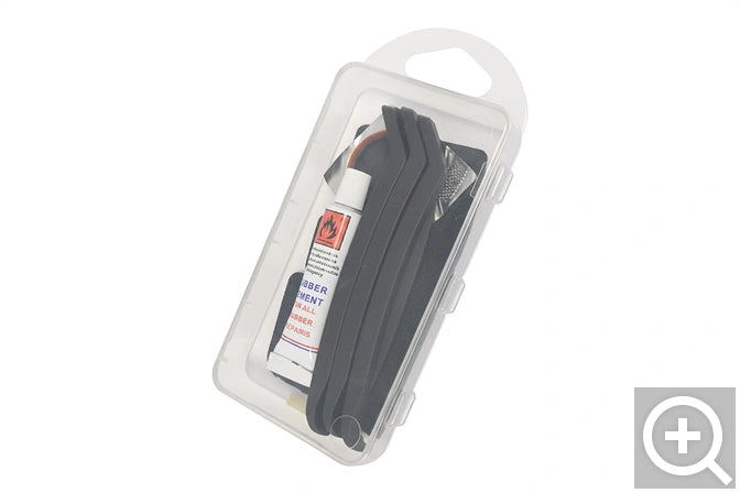 Kit di riparazione per bici in una custodia trasparente