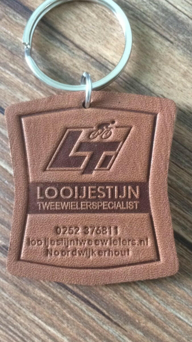 Personalized leather keychain, custom design for unique style and durability